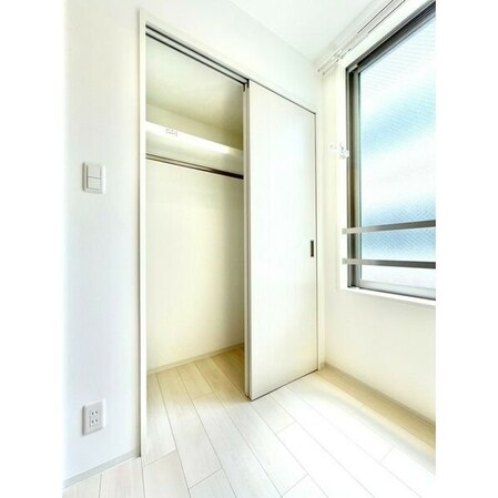 リーデンス名古屋駅西の物件内観写真